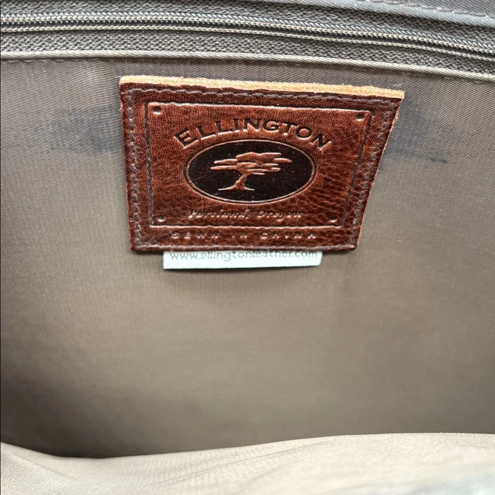 Ellington Brown Leather Attaché Briefcase Messenger Bag BLEMISH